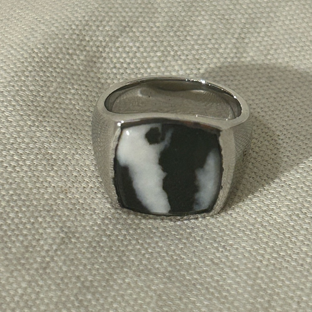 New in box TOM WOOD Signet Ring Zebra Jasper Marble Sterling Silver Size 8 - Picture 2 of 6